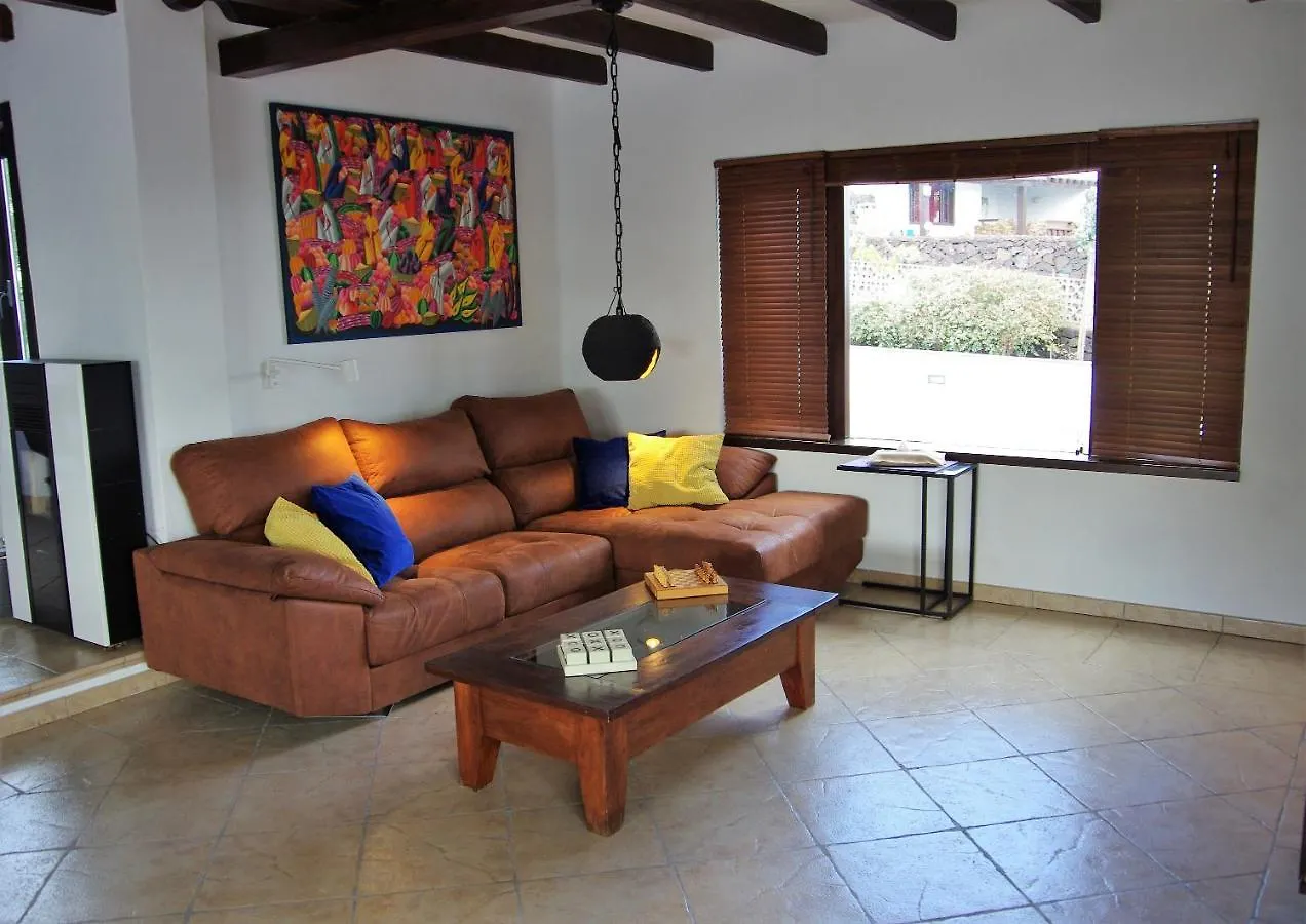Villa Haere Mai La Asomada  0*, La Asomada (Lanzarote)